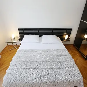 apartments-sukosan.hotelinzadar.com/
